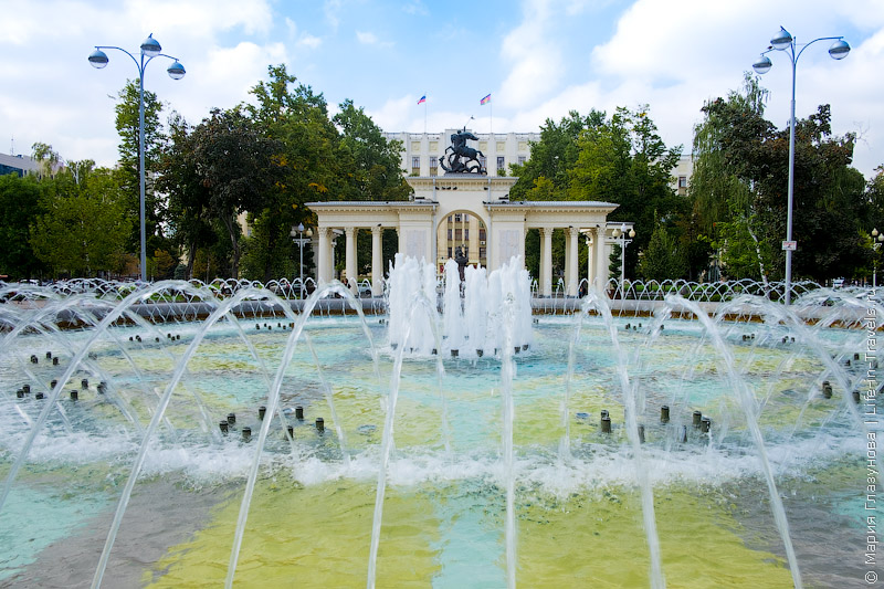 Краснодар – город бронзовых скульптур и фонтанов, наша фотопрогулка или как из осени мы попали в лето