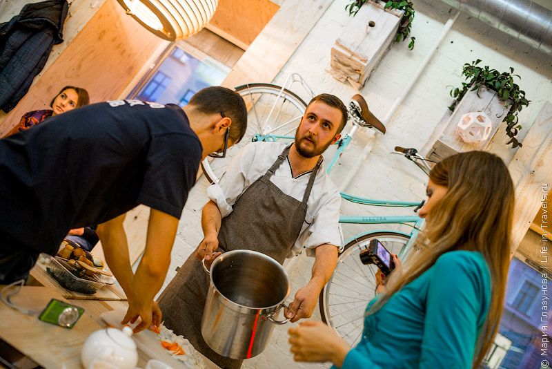 Кулинарный мастер-класс и суп-капучино из баклажанов в кафе «Укроп»