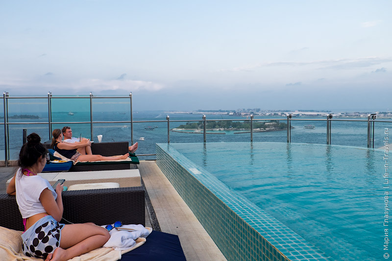 Hotel Jen – отель в Мале с бассейном на крыше