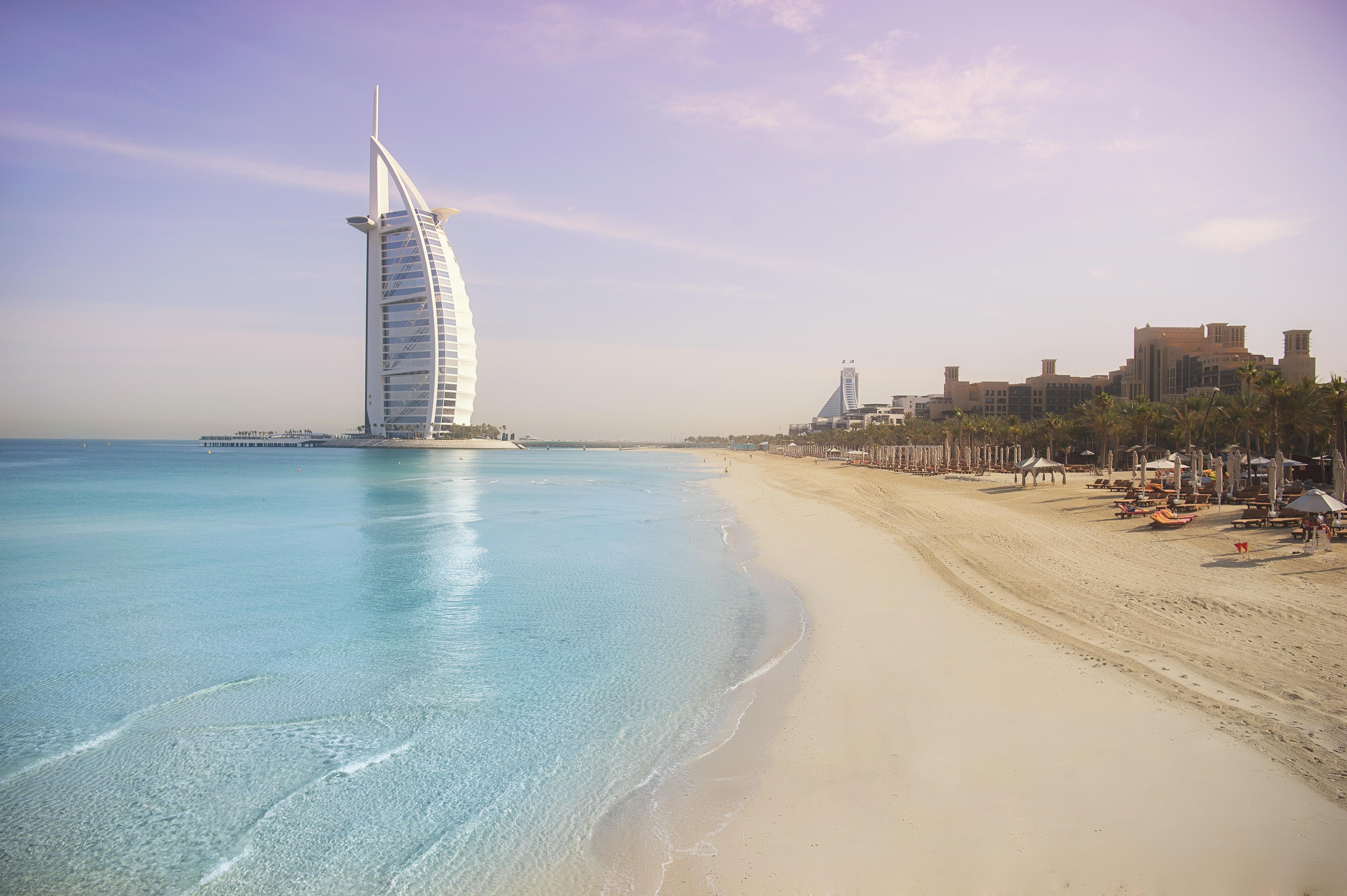 Достопримечательности ОАЭ и пляжный отдых. Эмираты в июле