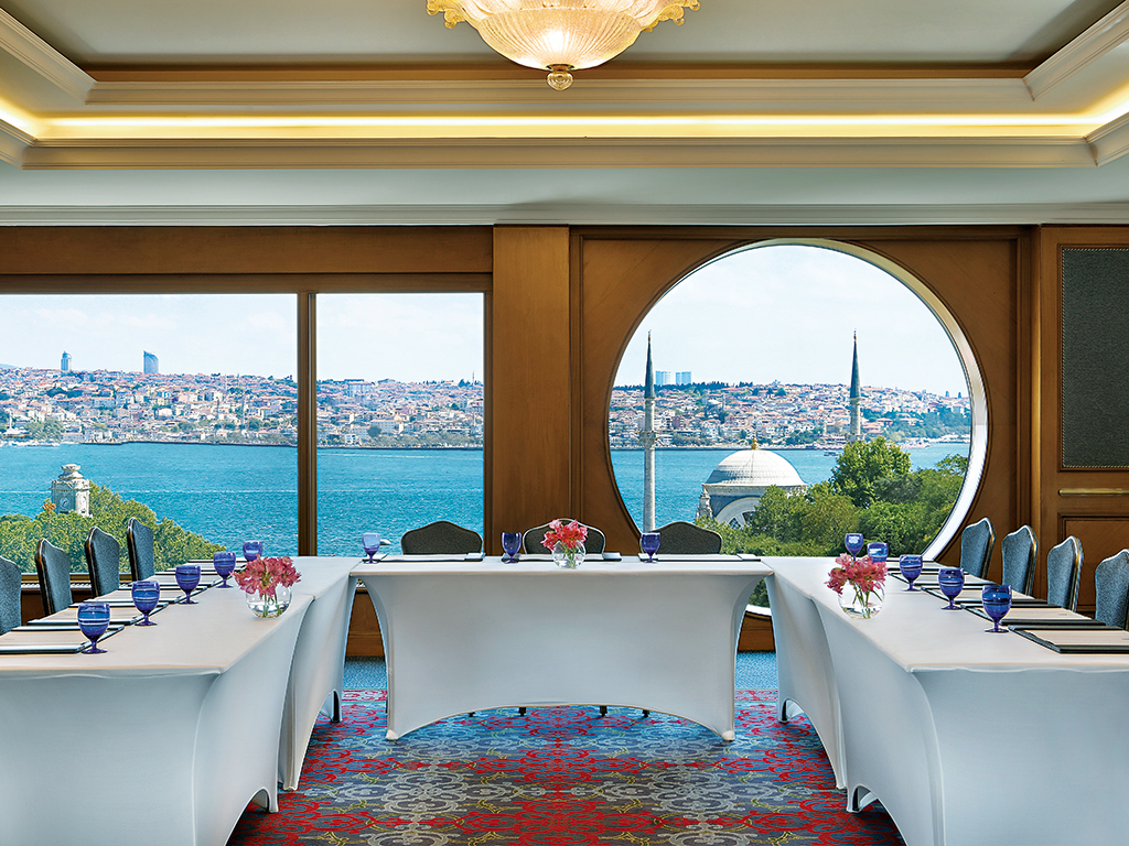 The Ritz-Carlton, Istanbul – 5* отель в центре Стамбула