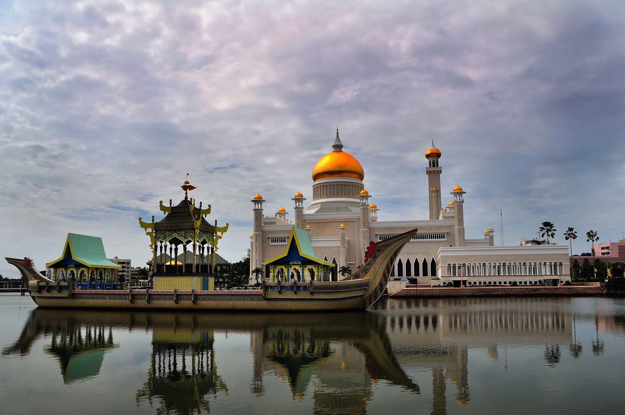 Бруней: достопримечательности и красивые места