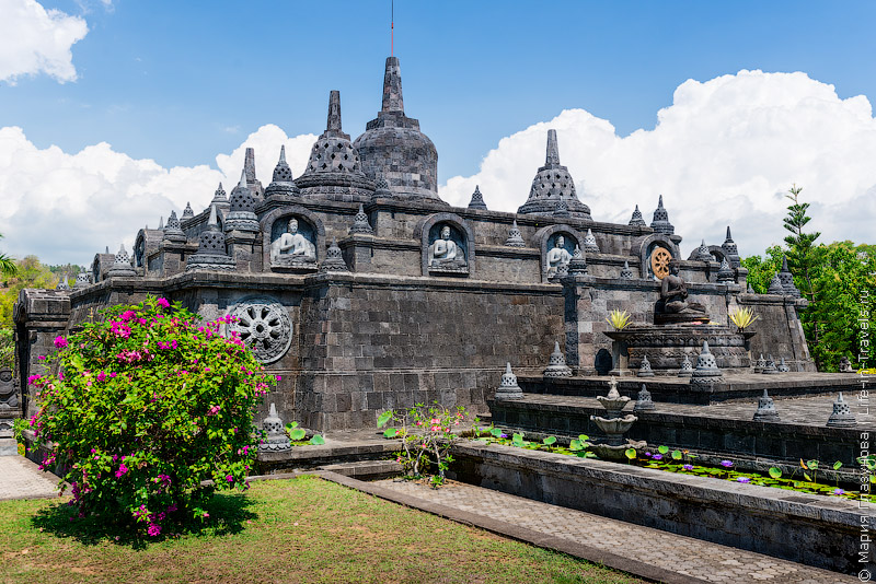 Боробудур на Бали – миникопия яванского храма или буддийский медитационный ретрит Брахмавихара-Арама