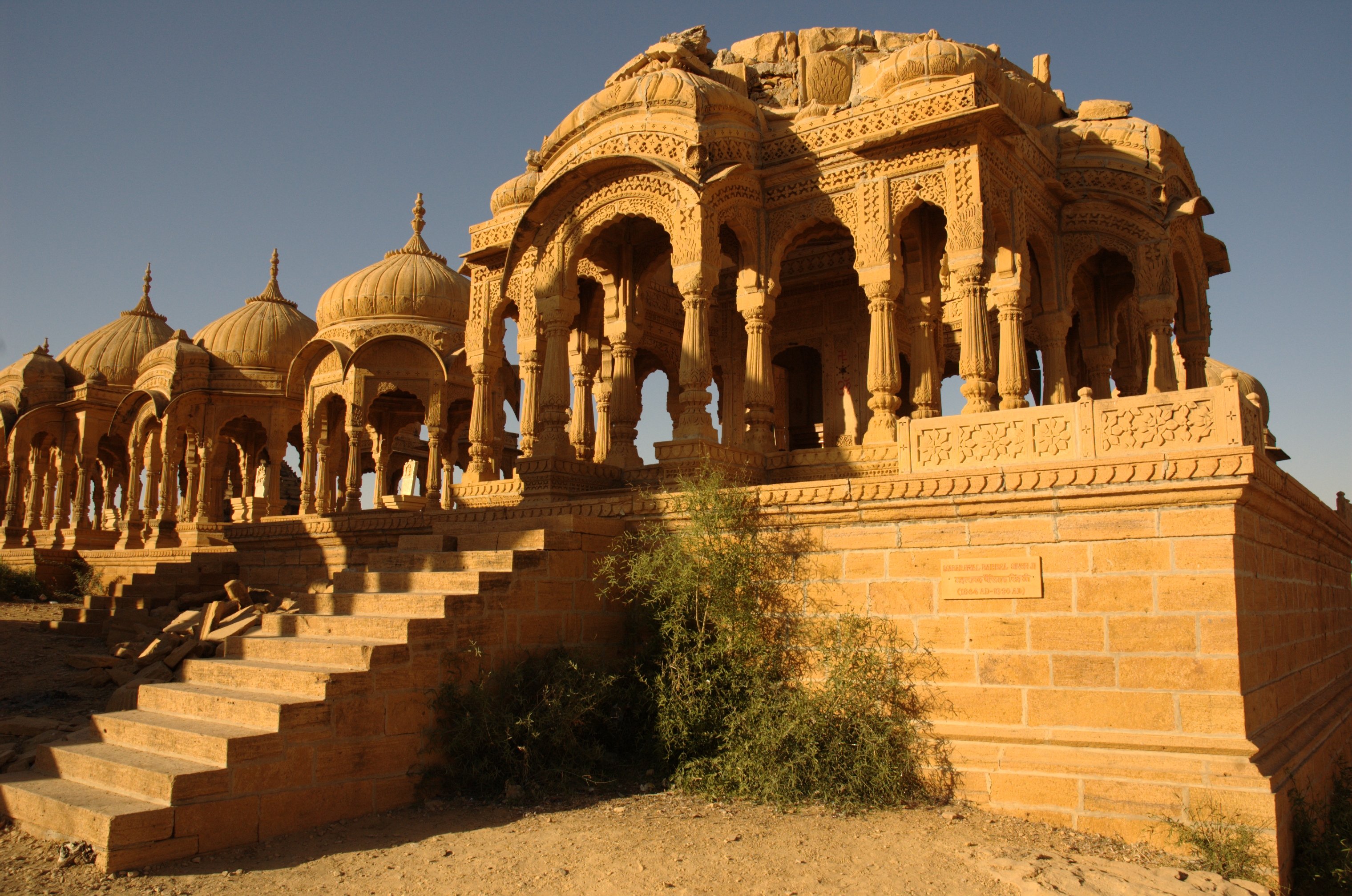 Джайсалмер (Jaisalmer) - прекрасный город в Великой Пустыне