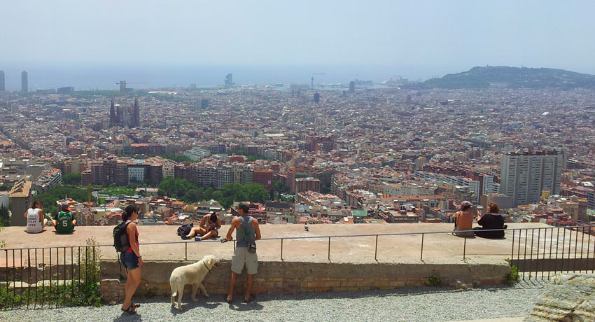 Вид с горы на Барселону: нетуристическая обзорная площадка Turo de la Roviro – 2019   *
